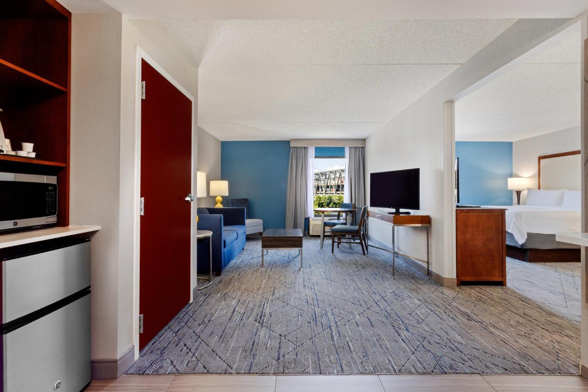 Holiday Inn Express & Suites Cincinnati Riverfront By Ihg Covington Extérieur photo