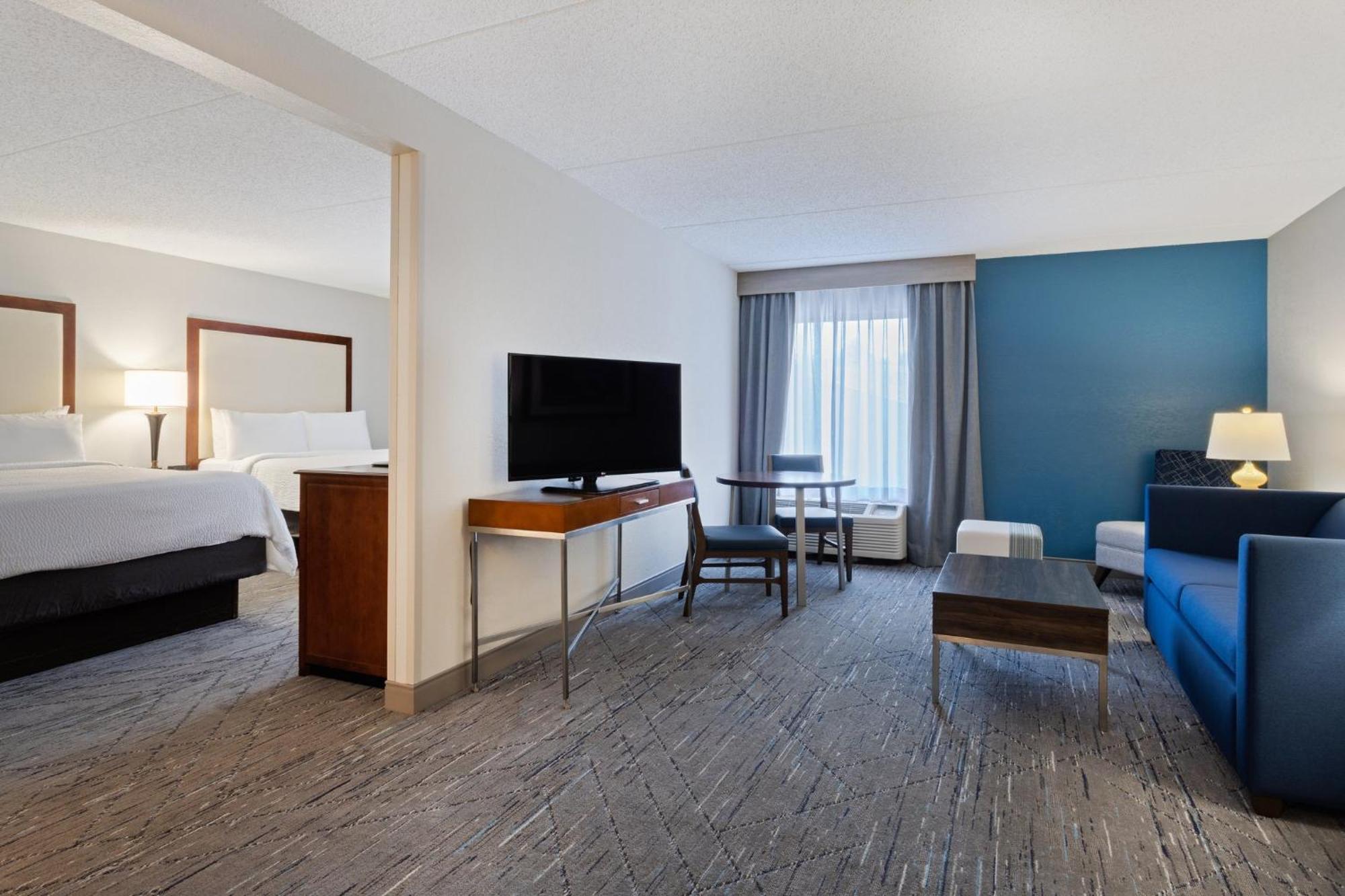Holiday Inn Express & Suites Cincinnati Riverfront By Ihg Covington Extérieur photo