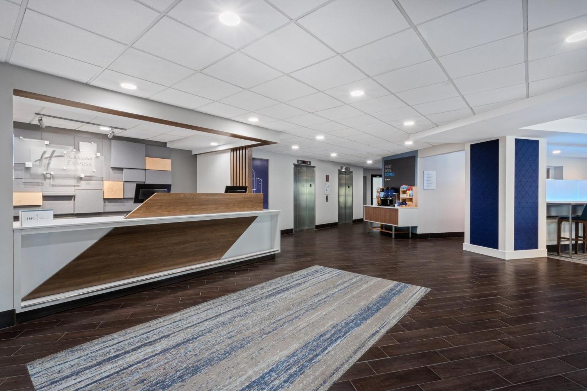 Holiday Inn Express & Suites Cincinnati Riverfront By Ihg Covington Extérieur photo