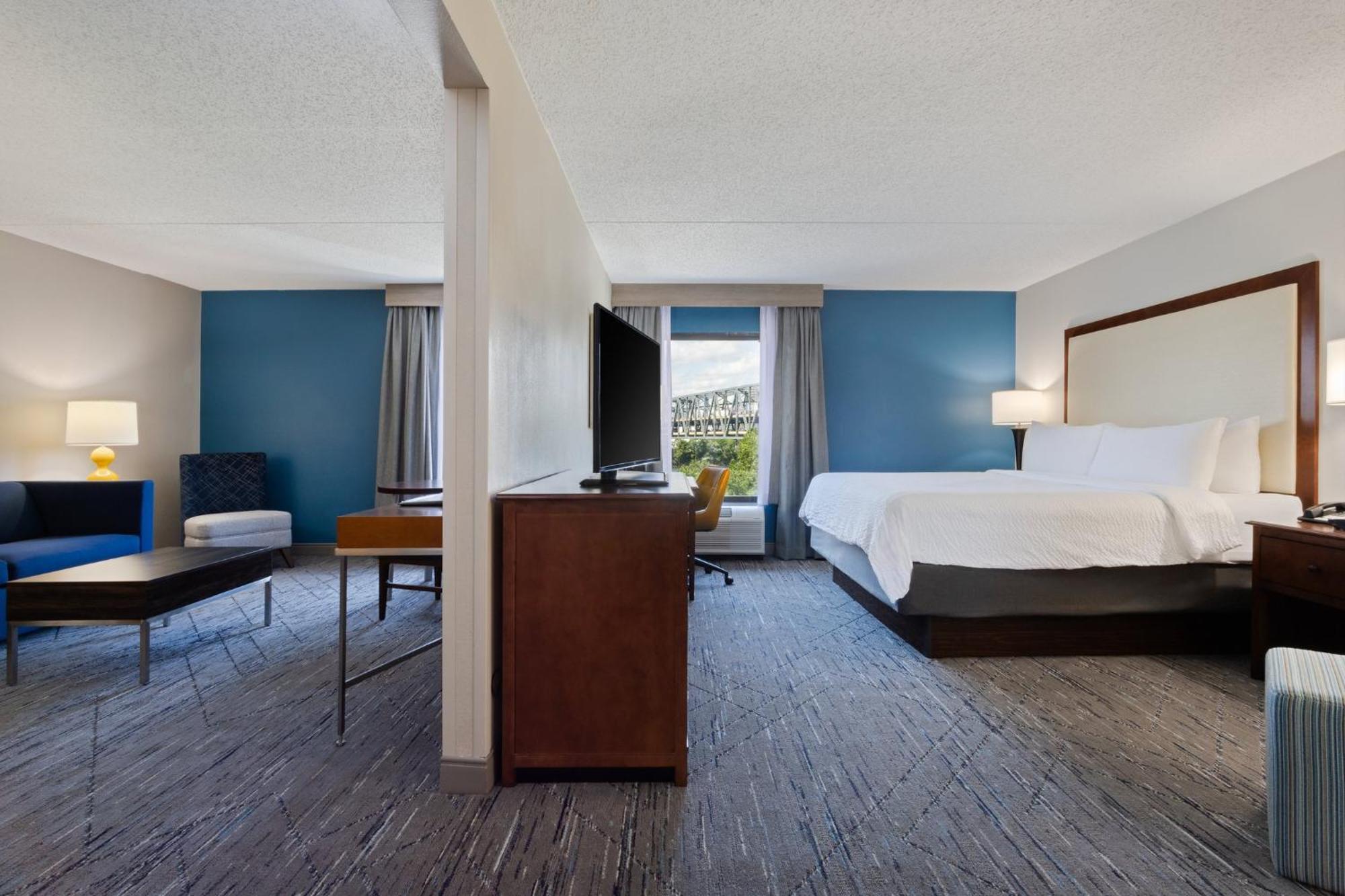 Holiday Inn Express & Suites Cincinnati Riverfront By Ihg Covington Extérieur photo