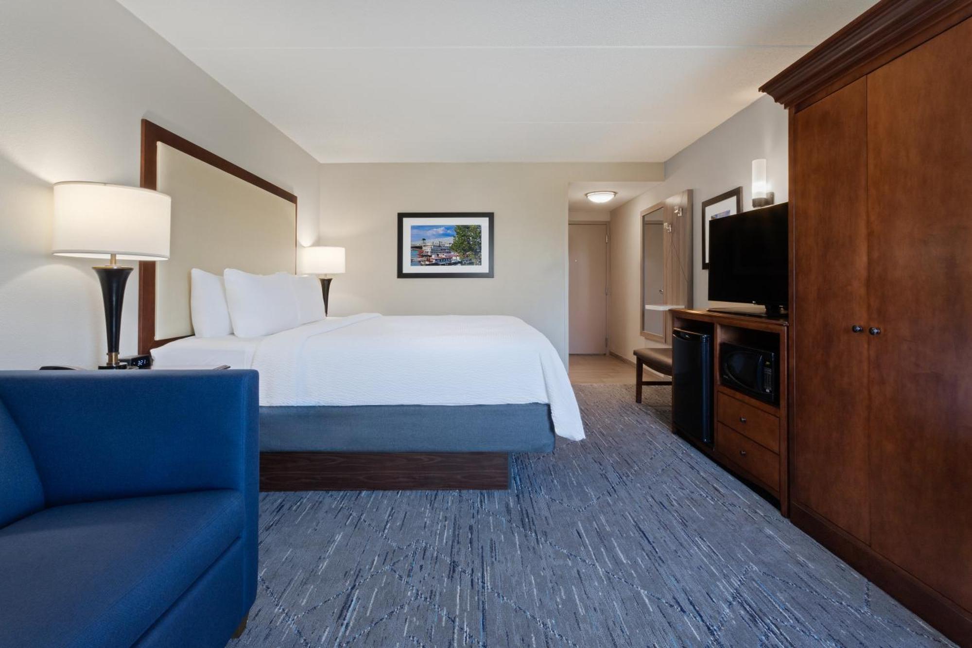Holiday Inn Express & Suites Cincinnati Riverfront By Ihg Covington Extérieur photo