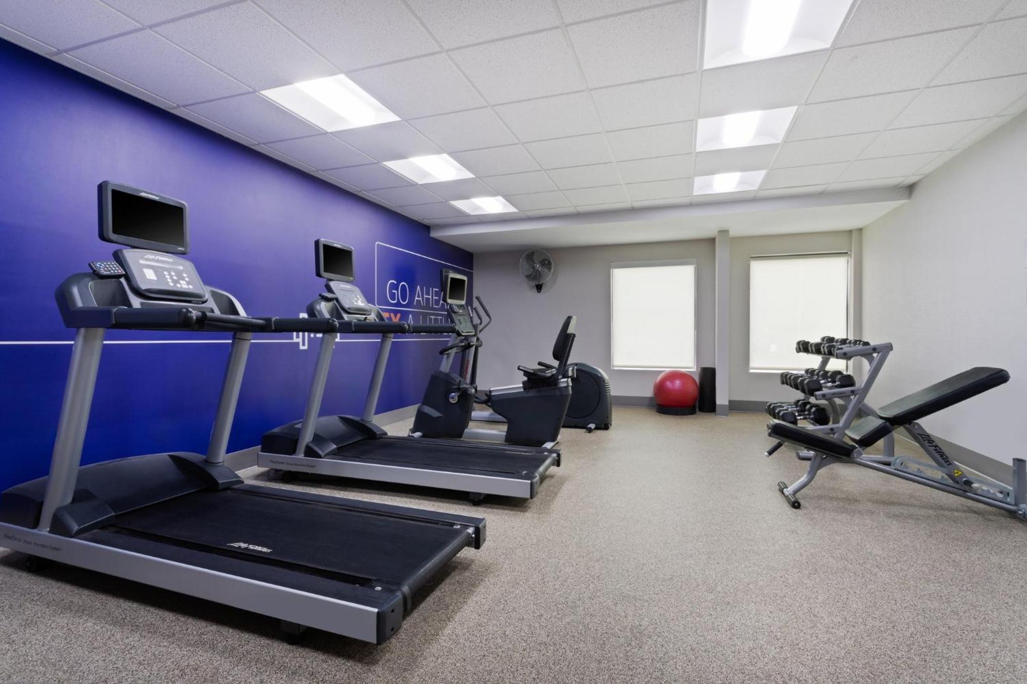Holiday Inn Express & Suites Cincinnati Riverfront By Ihg Covington Extérieur photo