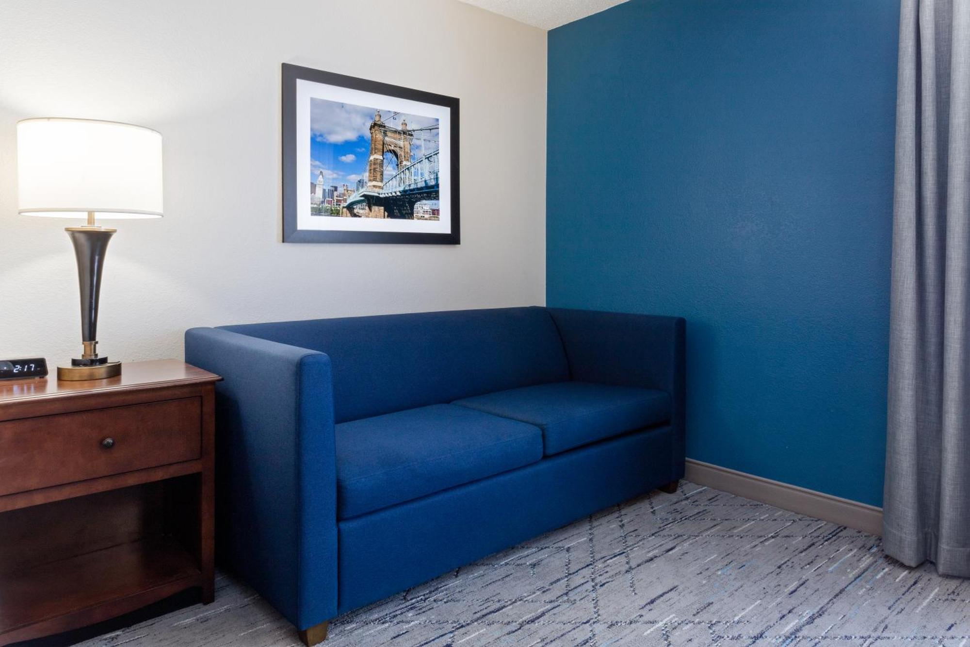 Holiday Inn Express & Suites Cincinnati Riverfront By Ihg Covington Extérieur photo