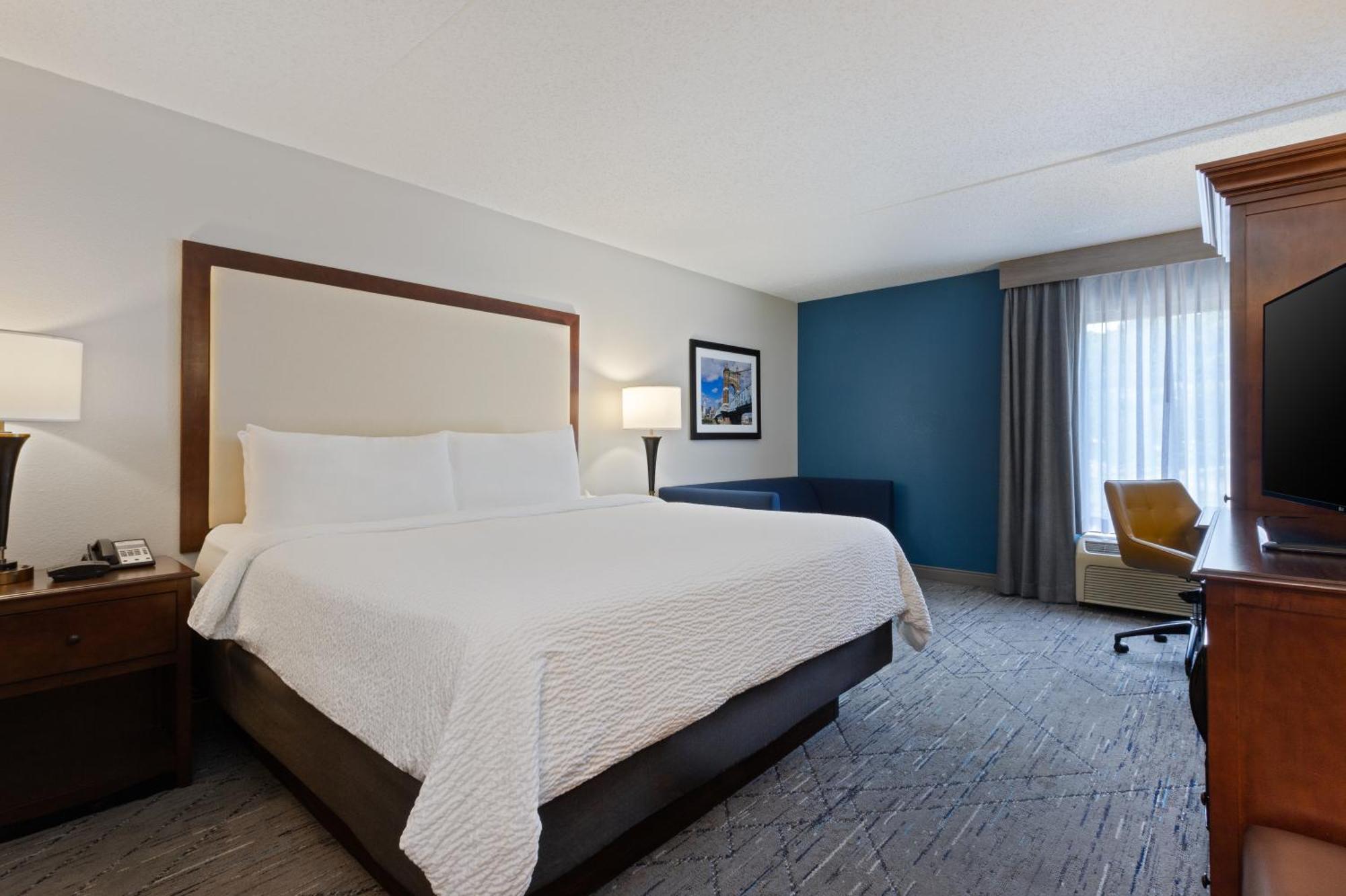 Holiday Inn Express & Suites Cincinnati Riverfront By Ihg Covington Extérieur photo