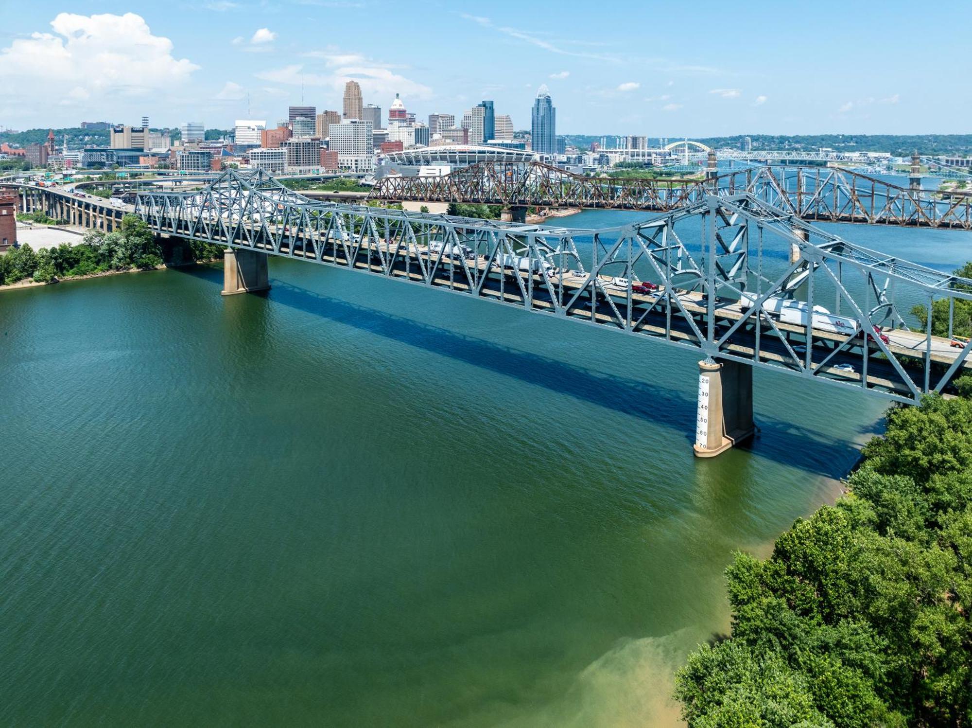 Holiday Inn Express & Suites Cincinnati Riverfront By Ihg Covington Extérieur photo