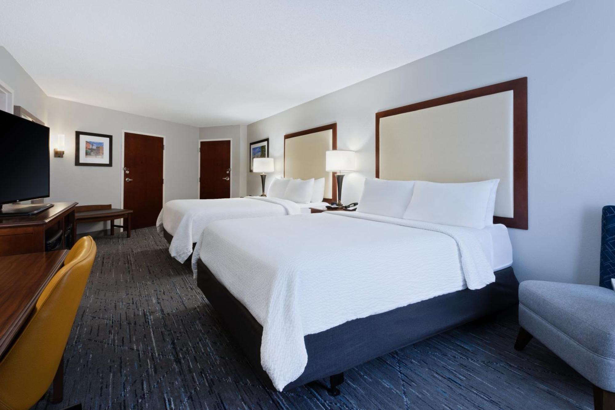 Holiday Inn Express & Suites Cincinnati Riverfront By Ihg Covington Extérieur photo